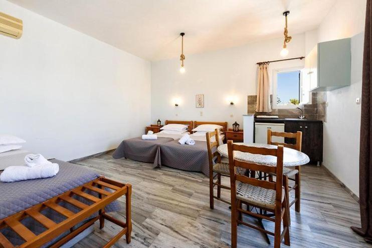 Astoria Paros Apartment เนาซา ภายนอก รูปภาพ